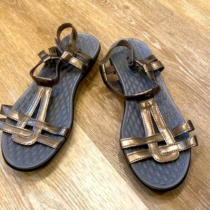 CLARKS Patent Leather Sandals NWOT